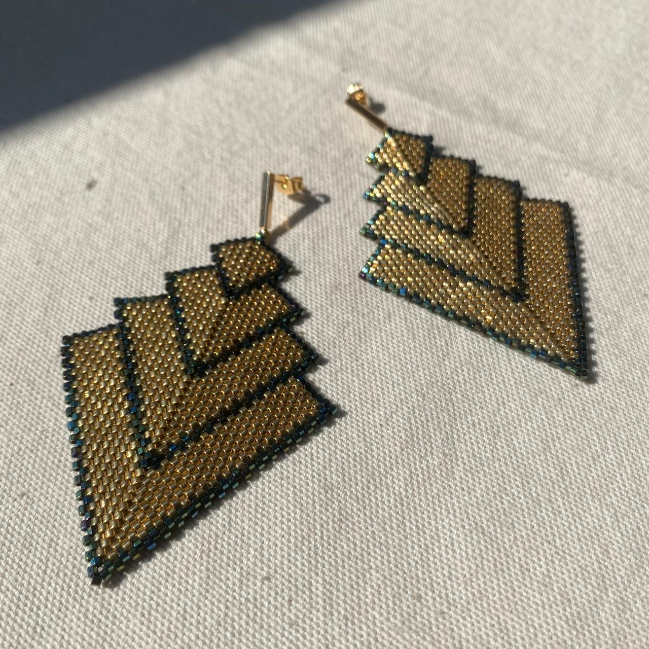 Aretes Vega Dorado y Verde