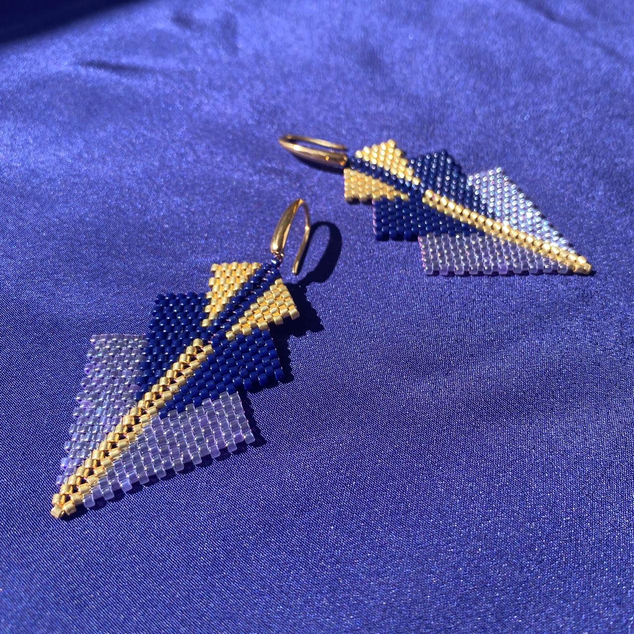 Aretes Mini Rigel Morado, Azul Marino y Dorado