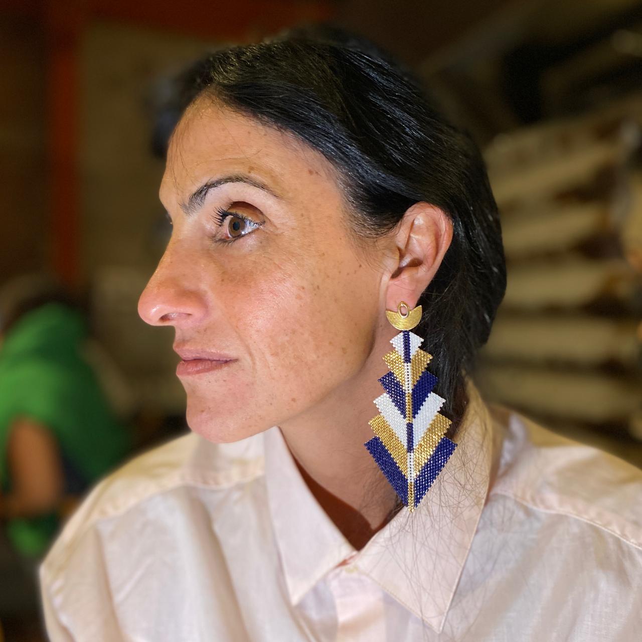 Aretes Prabhas Azul Marino