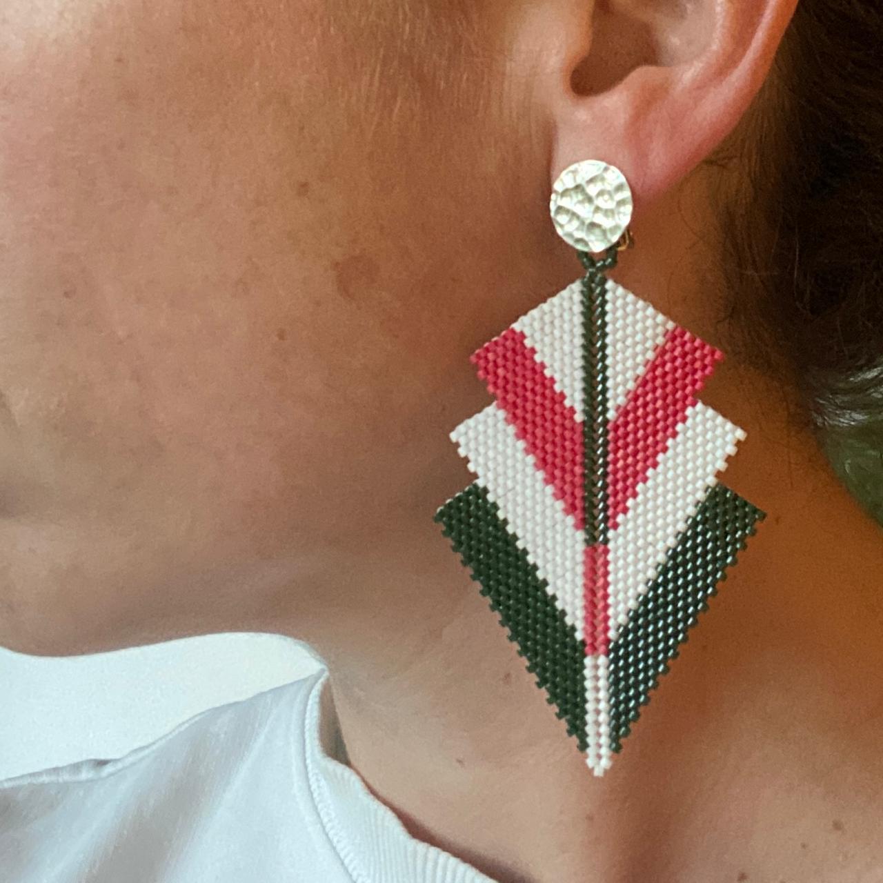 Aretes Vega Verde Olivo, Blanco y Rosa - Flamingos