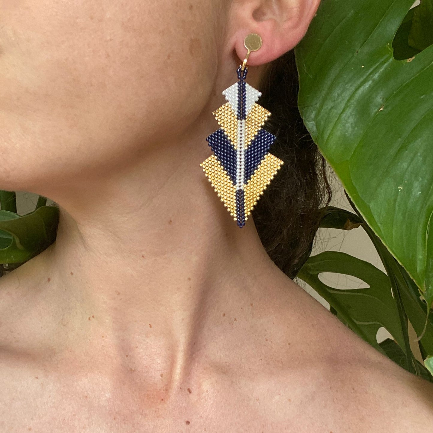 Aretes Rigel Azul Marino y Dorado