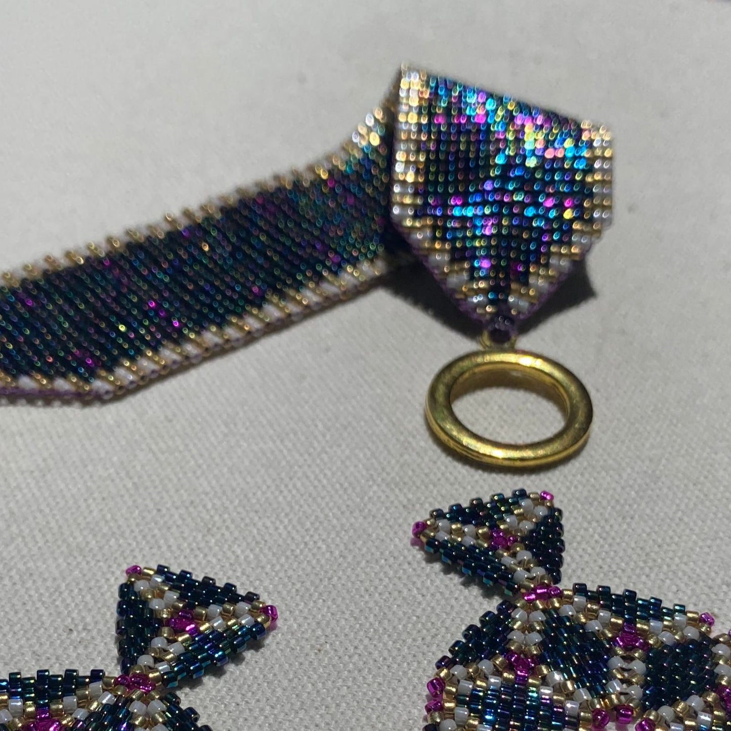 Pulsera Geométrica Azul Reflejos