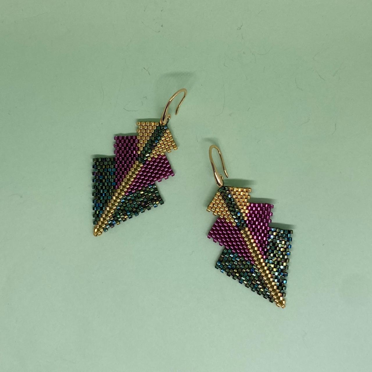 Aretes Mini Rigel en Morado y Verde
