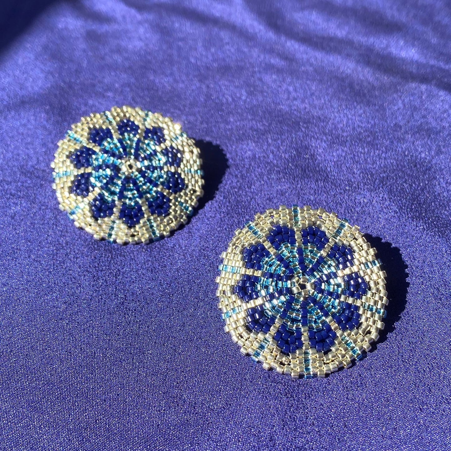 Aretes Juno Azul Marino, Azul Claro y Plateado
