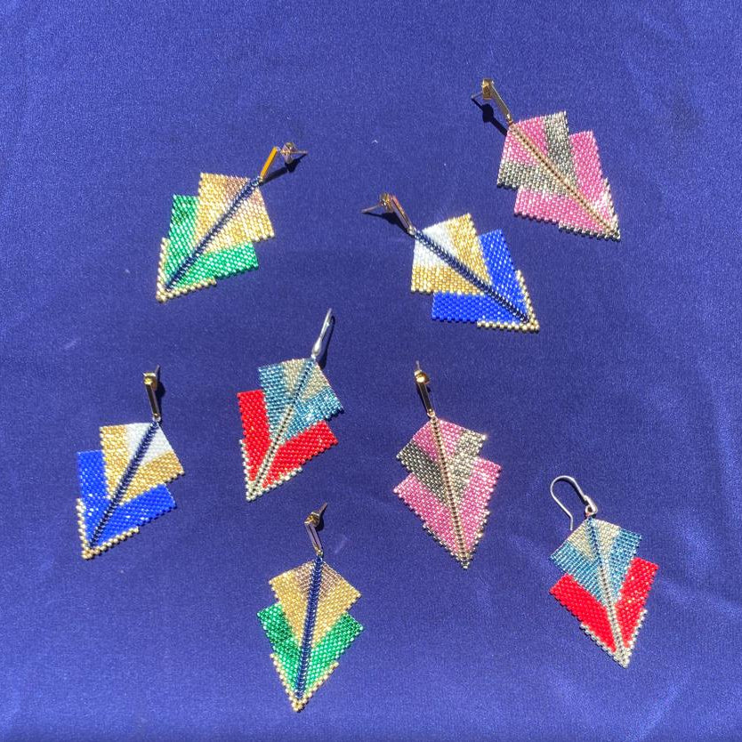 Aretes Centauri Verde Limón, Cobre, Azul Marino, y Dorado