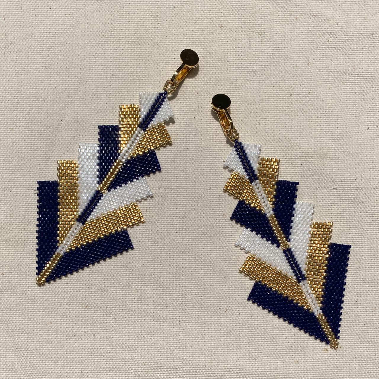 Aretes Prabhas Azul Marino