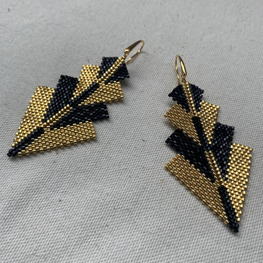 Aretes Rigel Dorado y Negro