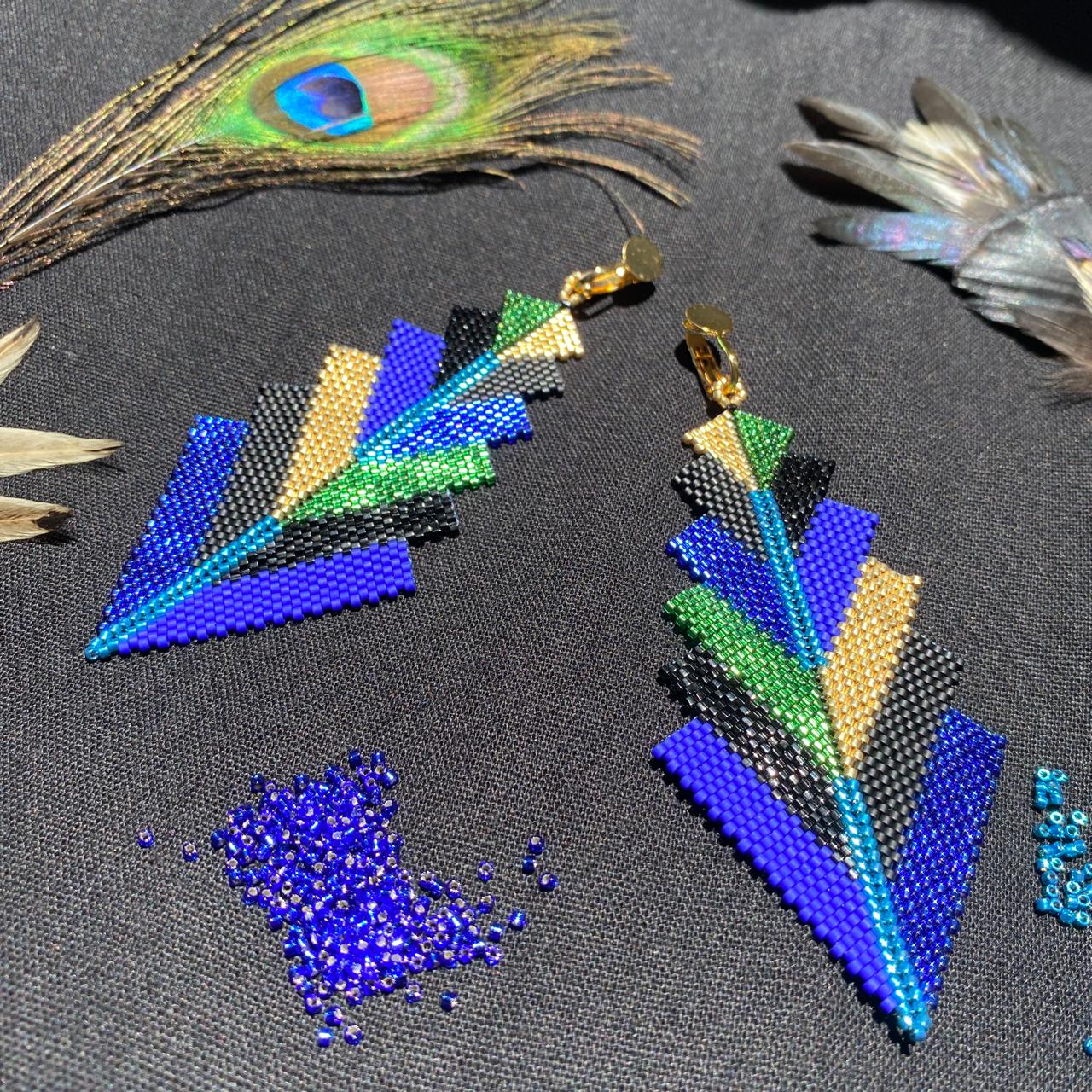 Aretes Prabhas Pavo Real