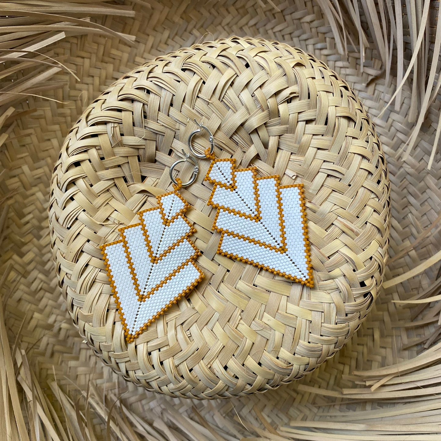 Aretes Vega Blanco y Mostaza - Izamal