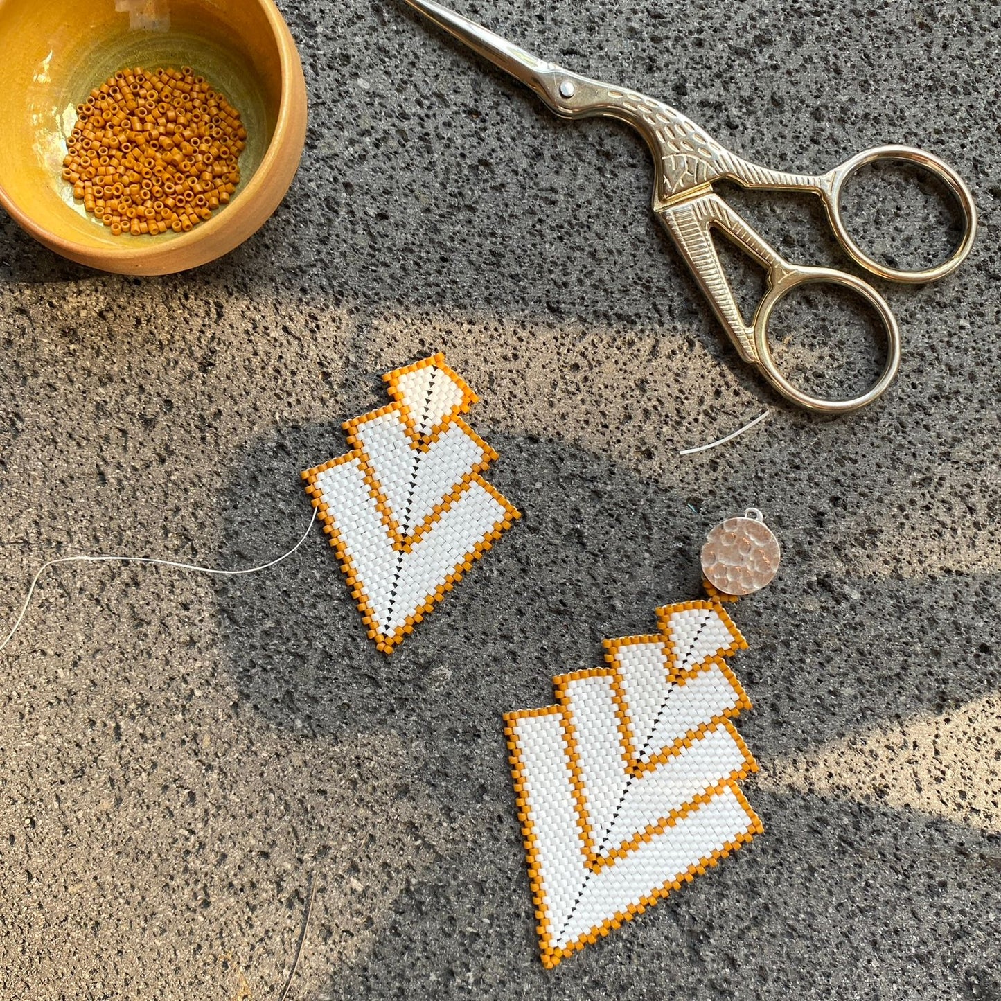 Aretes Vega Blanco y Mostaza - Izamal