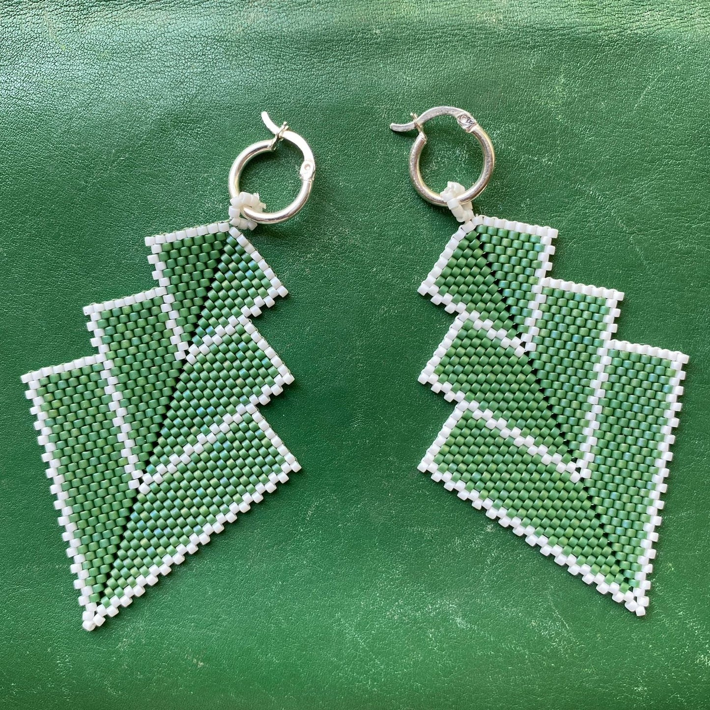 Aretes Danika Verde y Blanco - Laguna