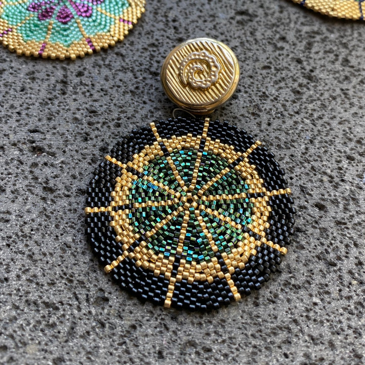 Clips Vintage Caracol Dorado