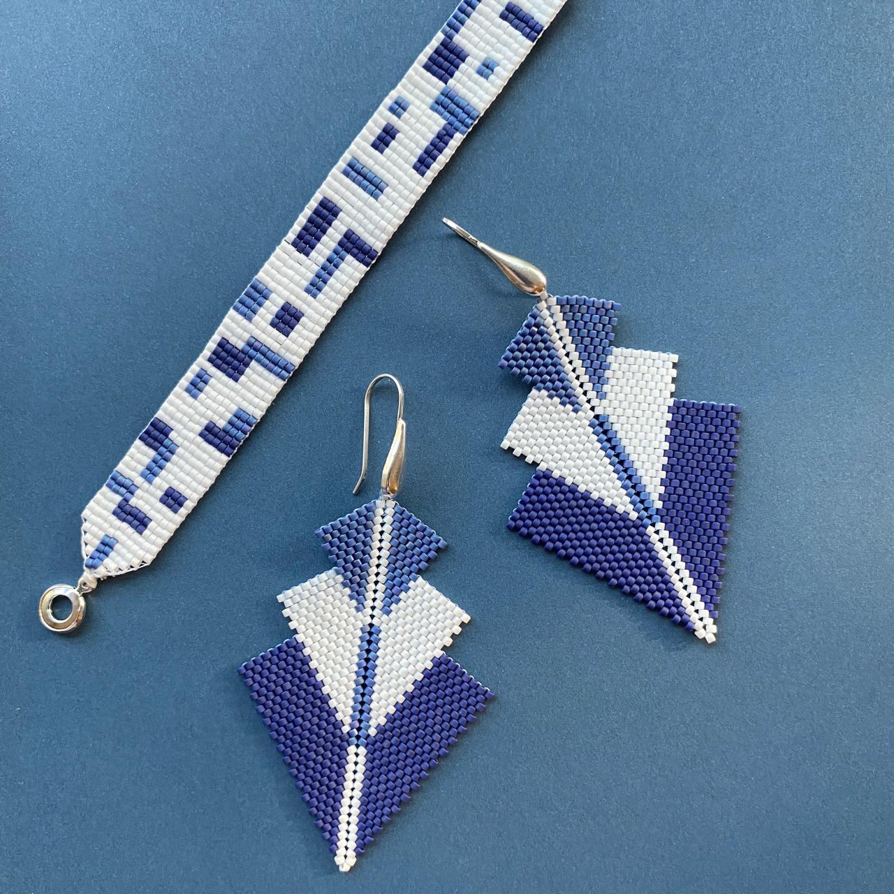 Conjunto Aretes Danika y Pulsera Azul y Blanco