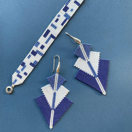 Conjunto Aretes Danika y Pulsera Azul y Blanco