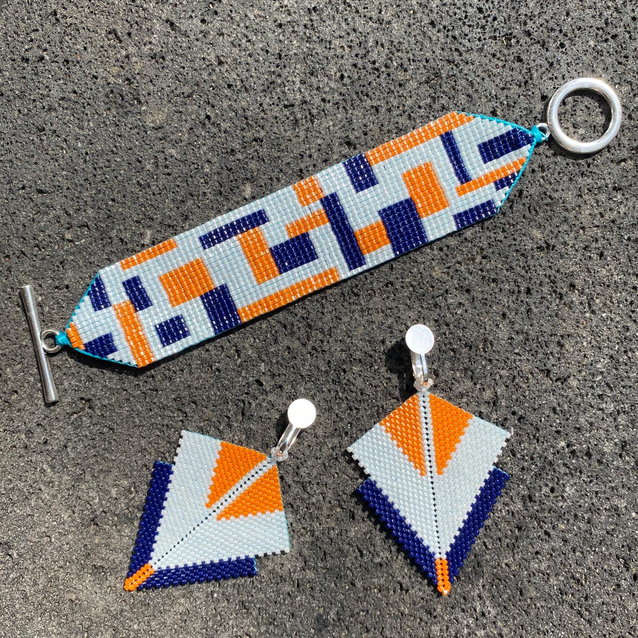 Conjunto Aretes Canopo y Pulsera Azul Marino, Blanco y Naranja
