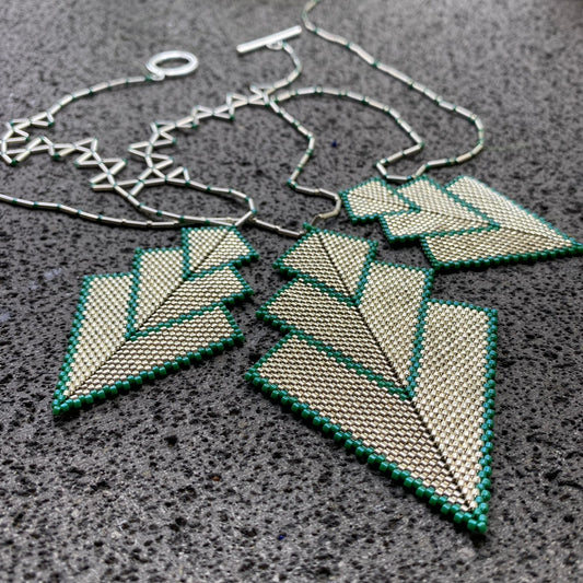 Collar Cygni Plateado