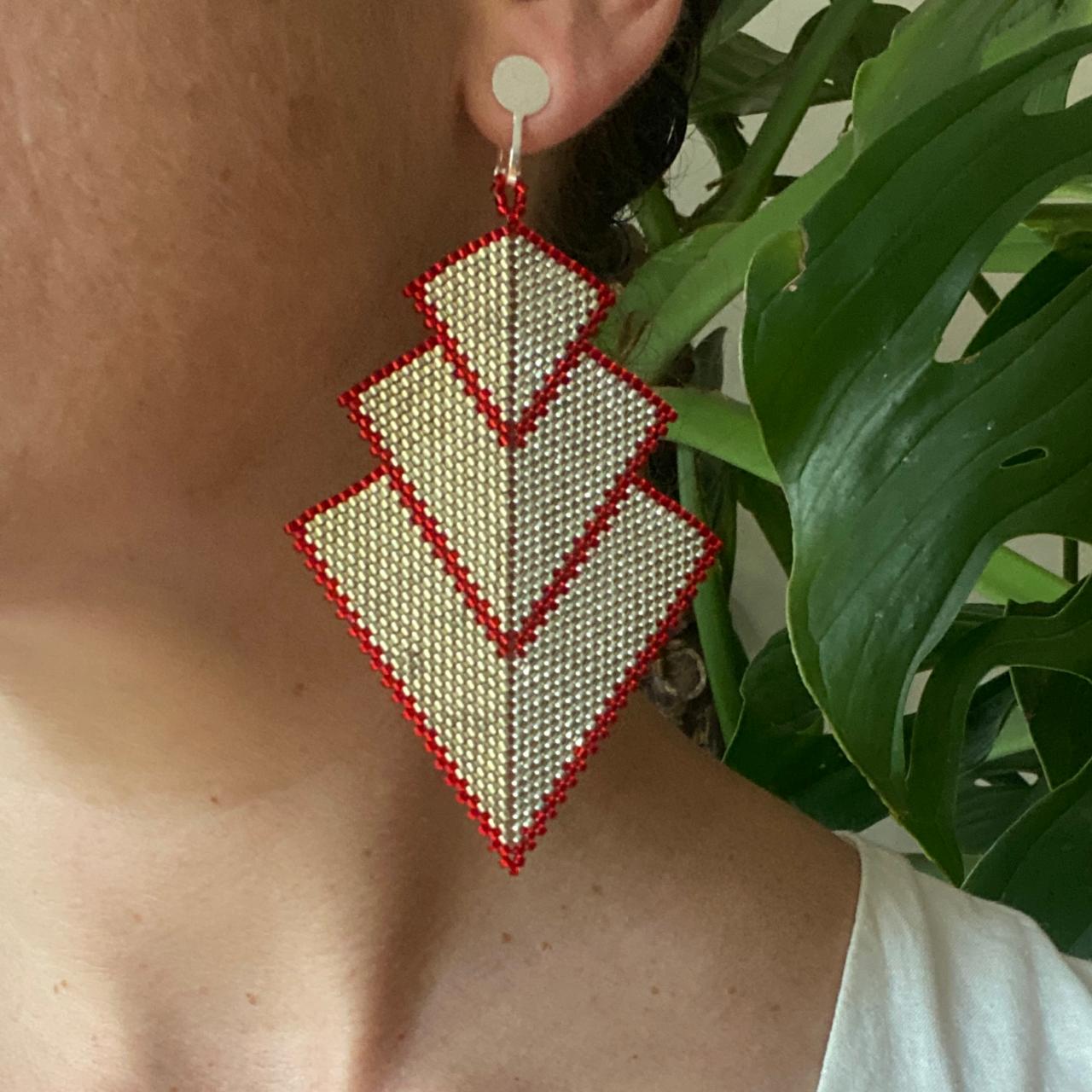 Aretes Cygni Plateado y Rojo o Plateado y Verde Esmeralda