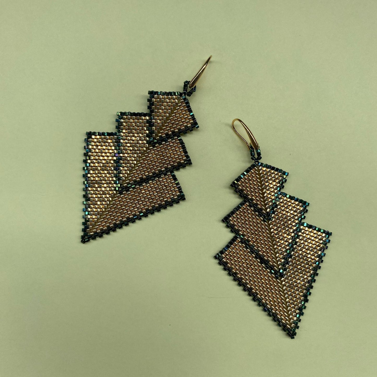 Aretes Danika Dorado y Verde