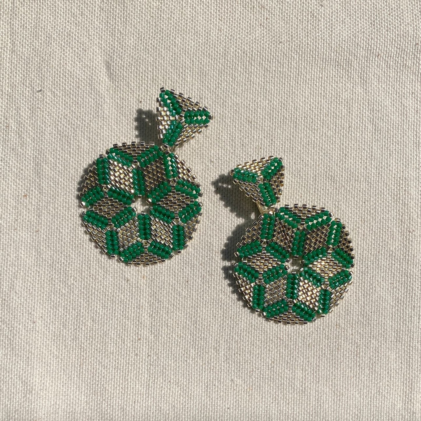 Aretes Altair I Verde Esmeralda y Plateado