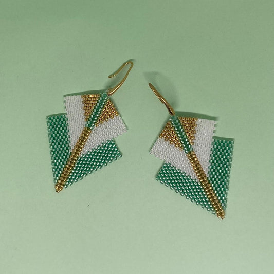 Aretes Centauri Verde Agua, Blanco y Dorado