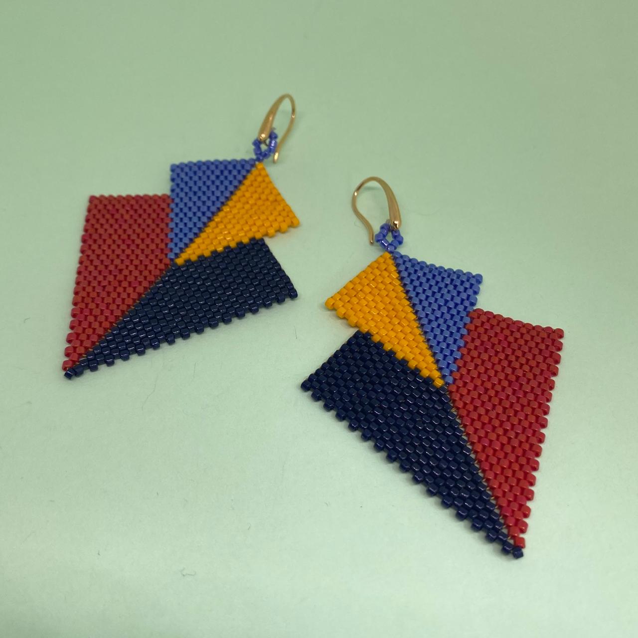 Aretes Atik Azul Marino y Rojo - Asimétrico