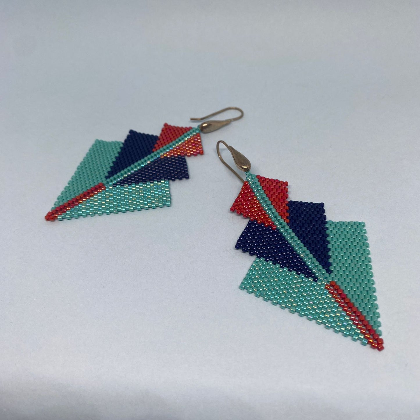 Aretes Danika Turquesa, Azul Marino y Rojo