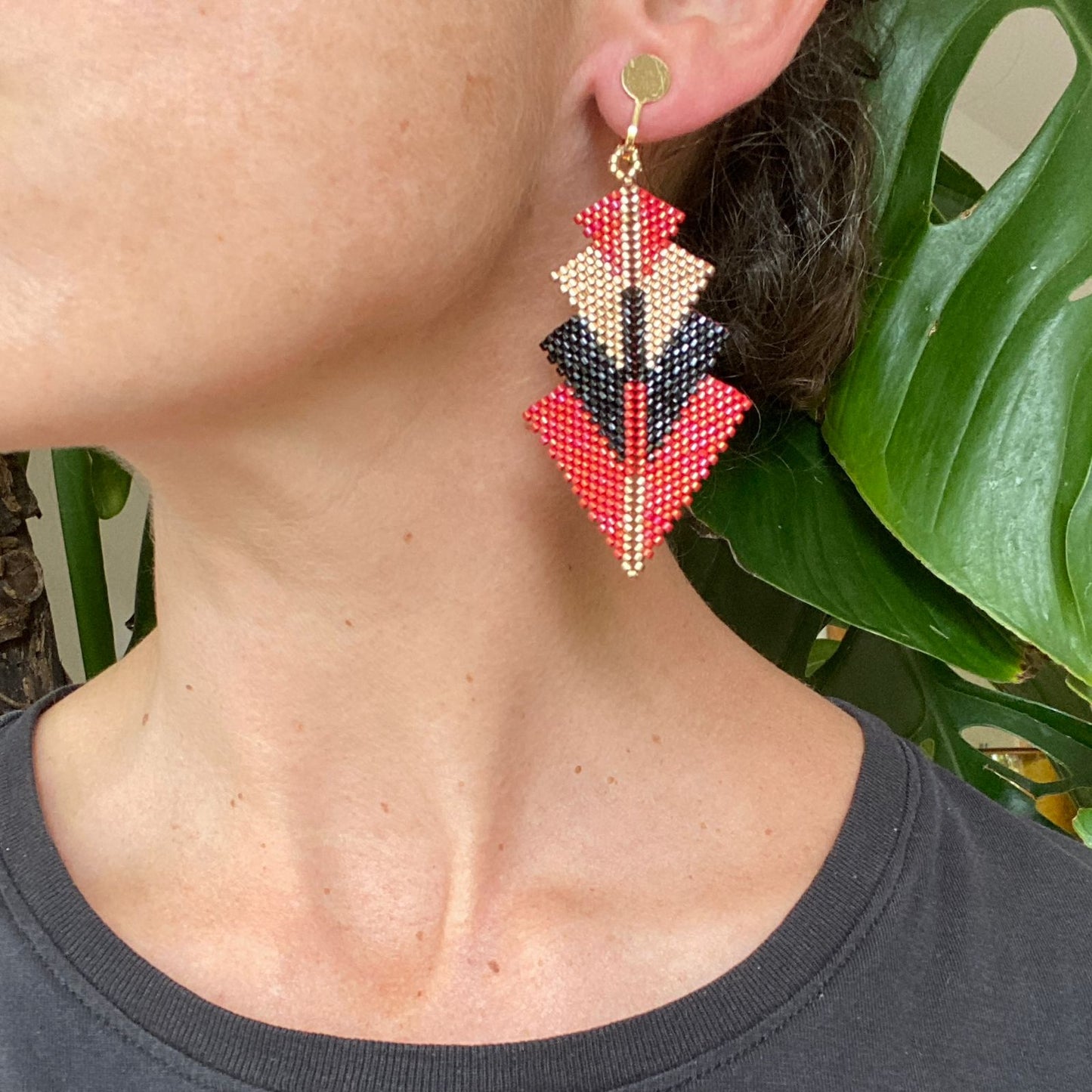 Aretes Rigel Rojo y Negro