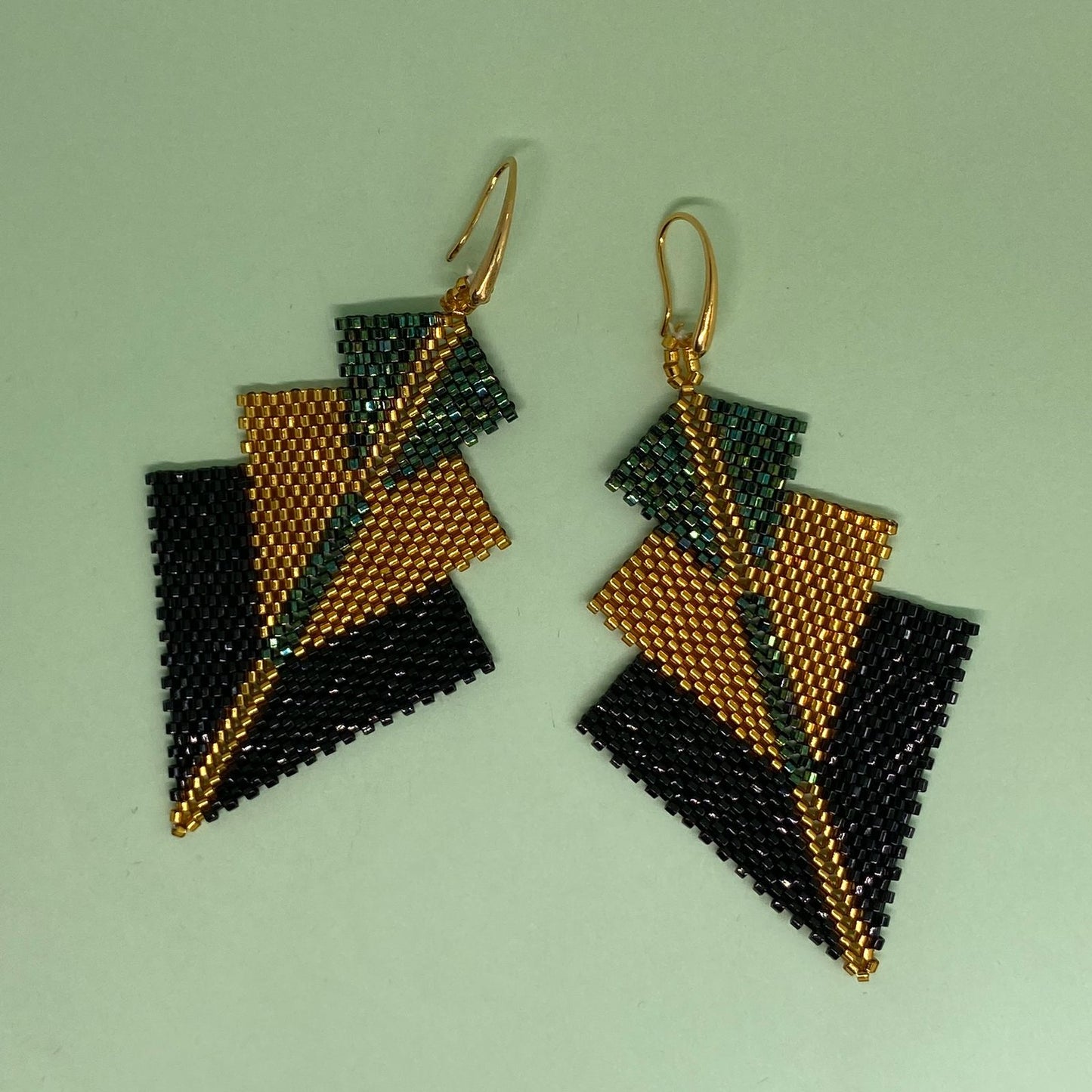 Aretes Danika Negro y Verde