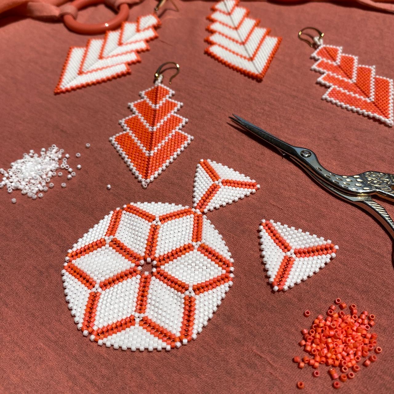 Aretes Altair III Blanco y Rosa Coral