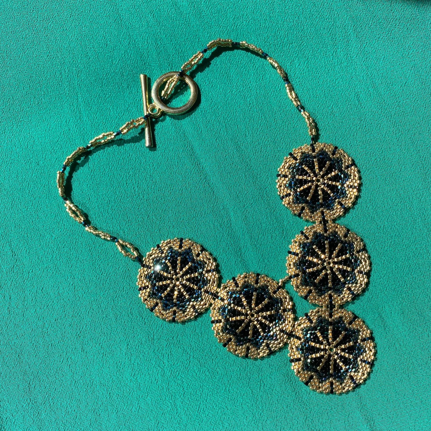 Collar Cempasúchitl Verde y Negro