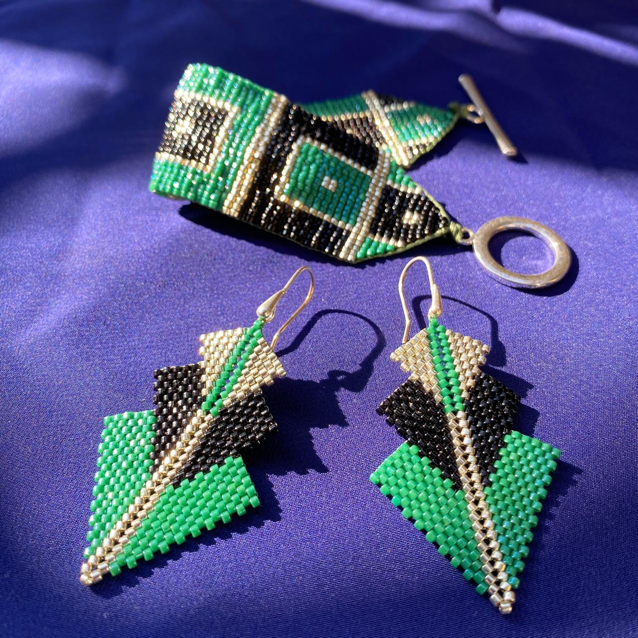 Conjunto Aretes Mini Rigel y Pulsera Art Déco Verde Esmeralda