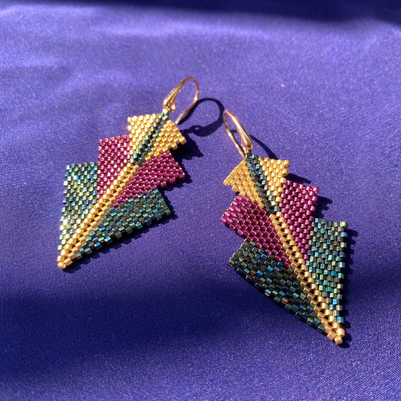 Aretes Mini Rigel en Morado y Verde