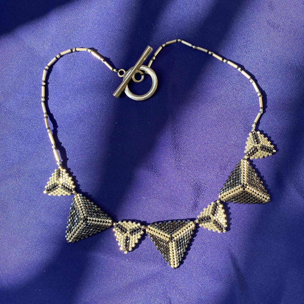 Collar Altaïr Gris Eléctrico y Plateado