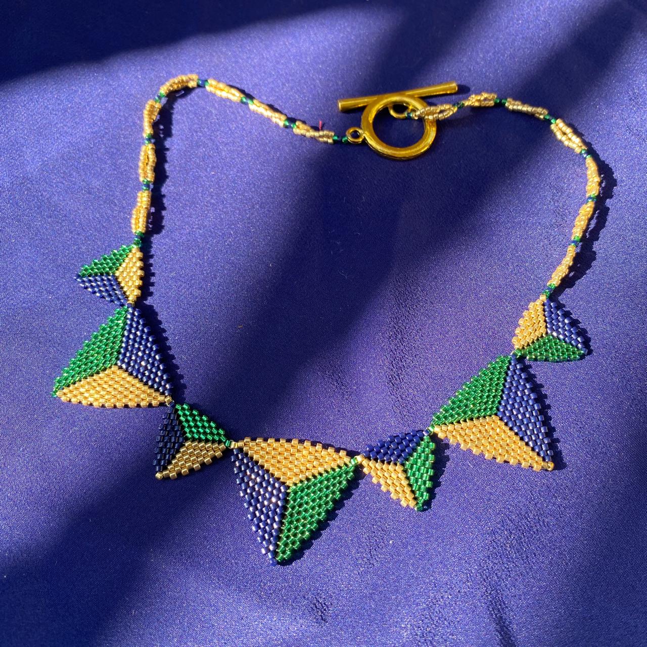 Collar Altaïr Verde Limón y Azul Marino