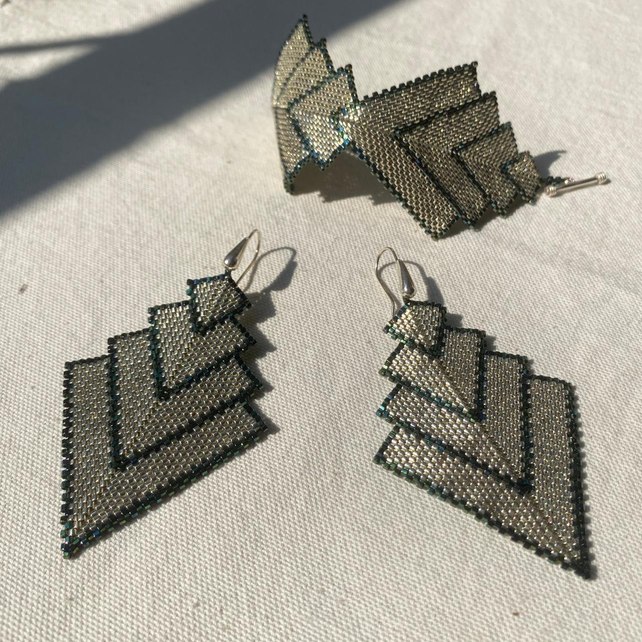 Conjunto Aretes y Pulsera Vega Plateado y Verde