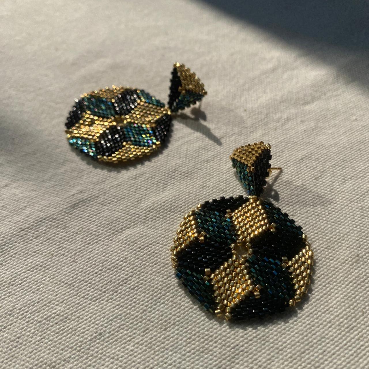 Aretes Altair I Negro, Verde y Dorado