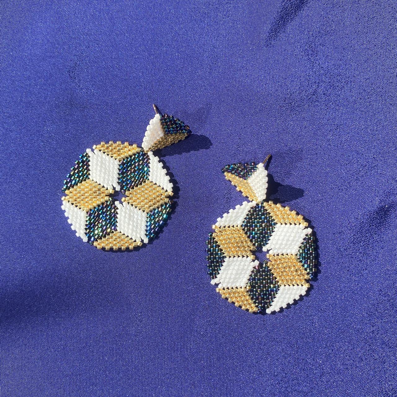 Aretes Altair I Blanco, Azul Oscuro y Dorado