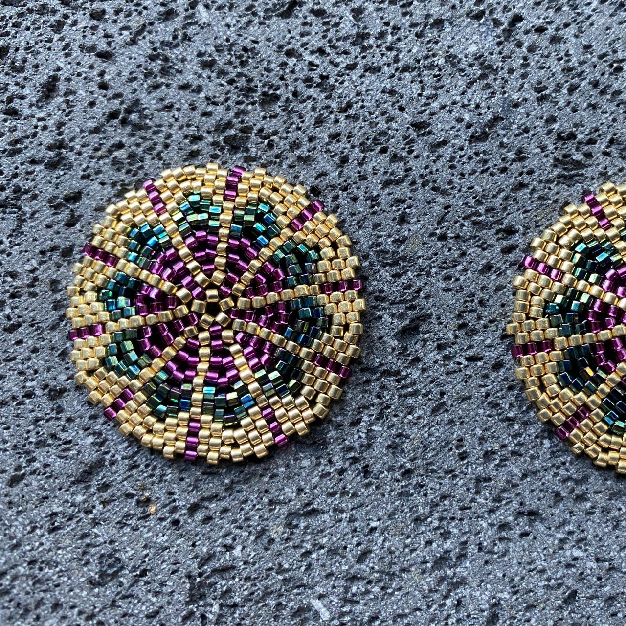 Aretes Juno Verde, Morado y Dorado