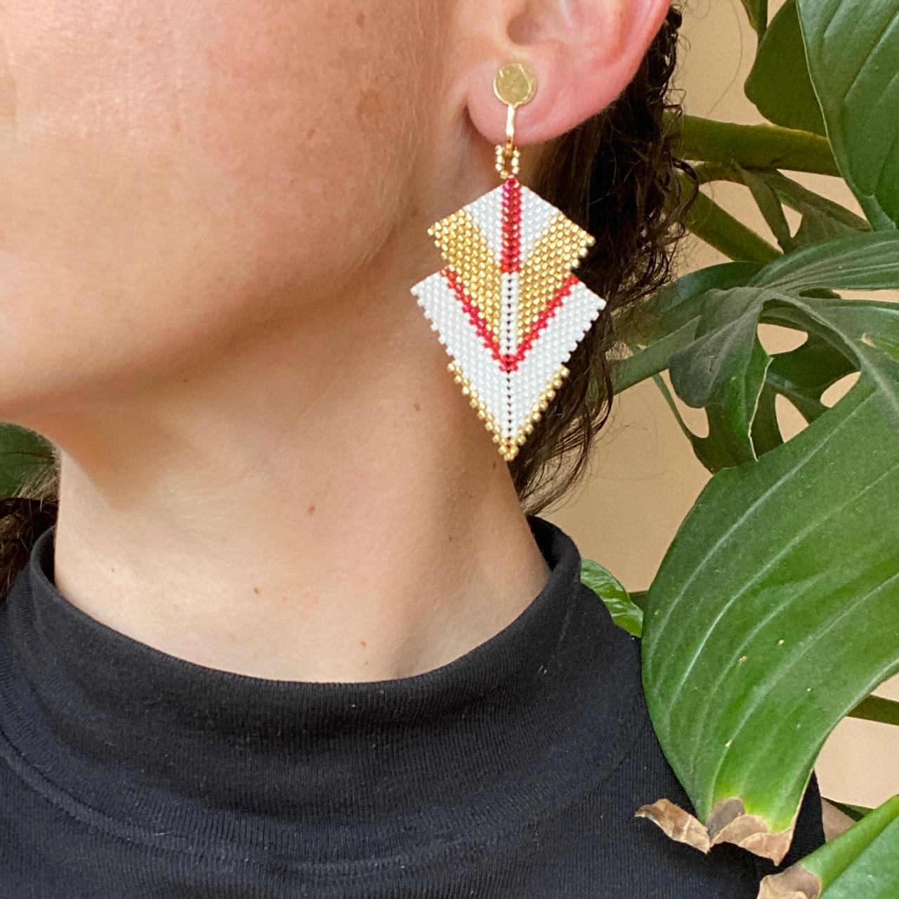 Aretes Centauri Blanco y Rojo