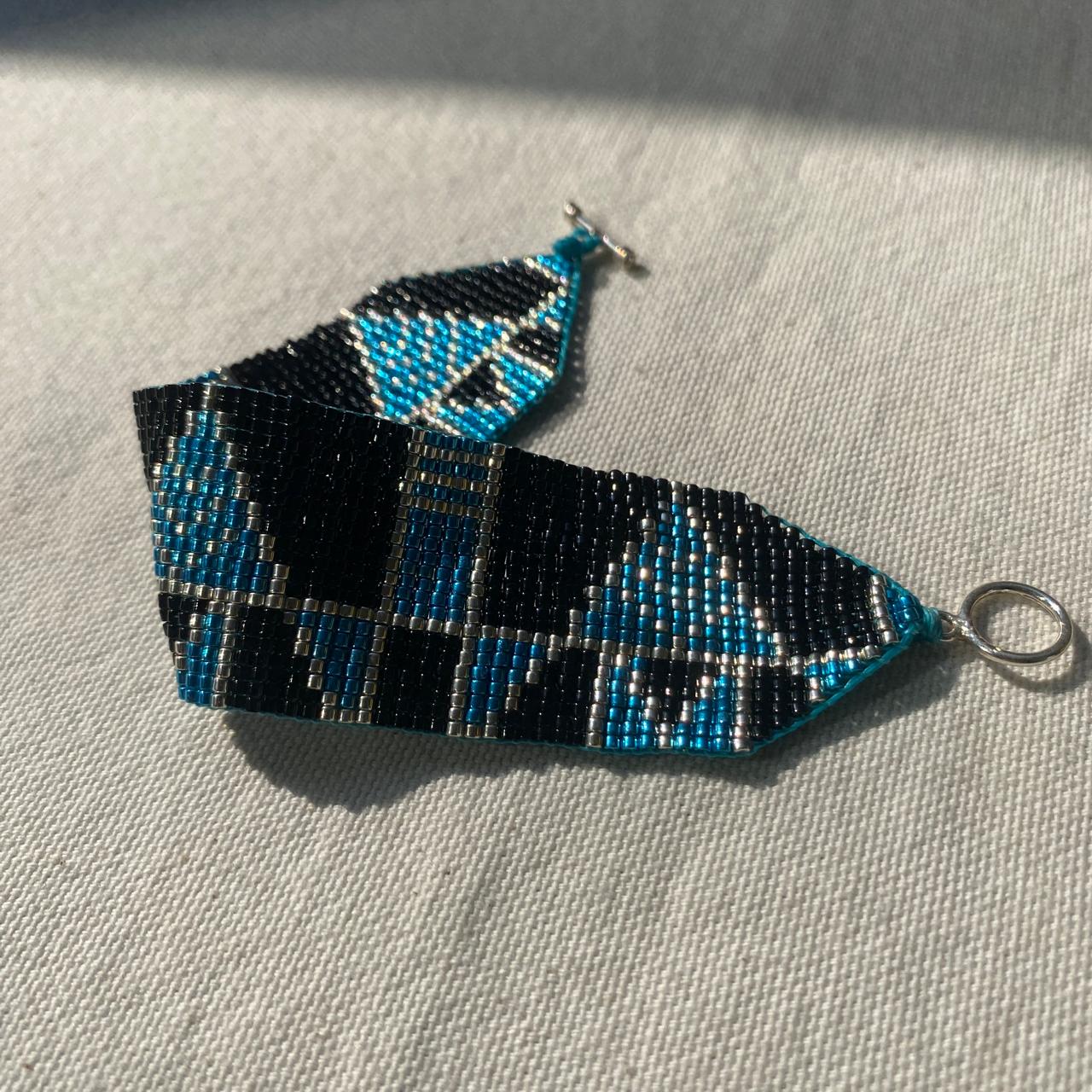 Pulsera Art Déco Azul, Negro y Plateado