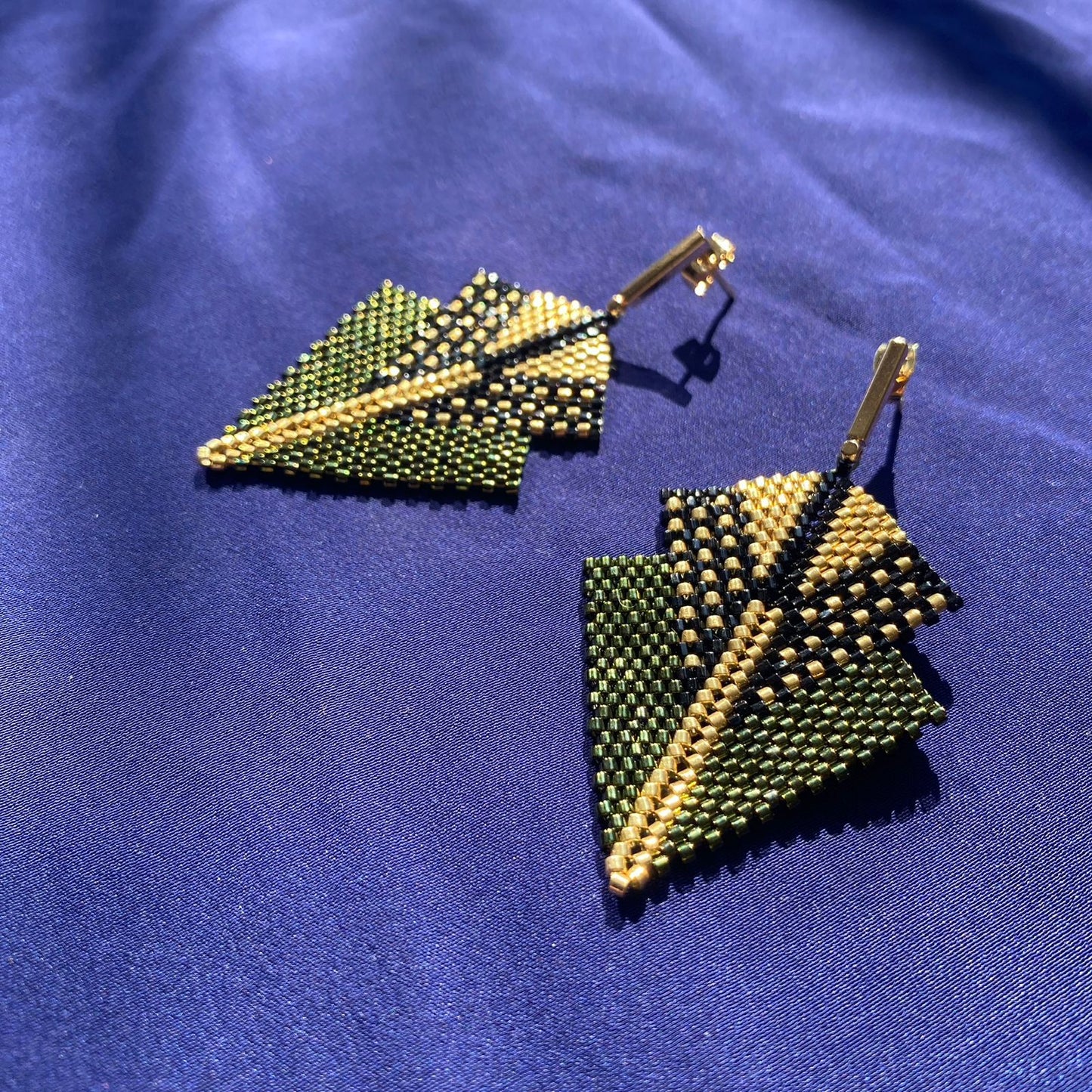 Aretes Centauri Verde y Dorado