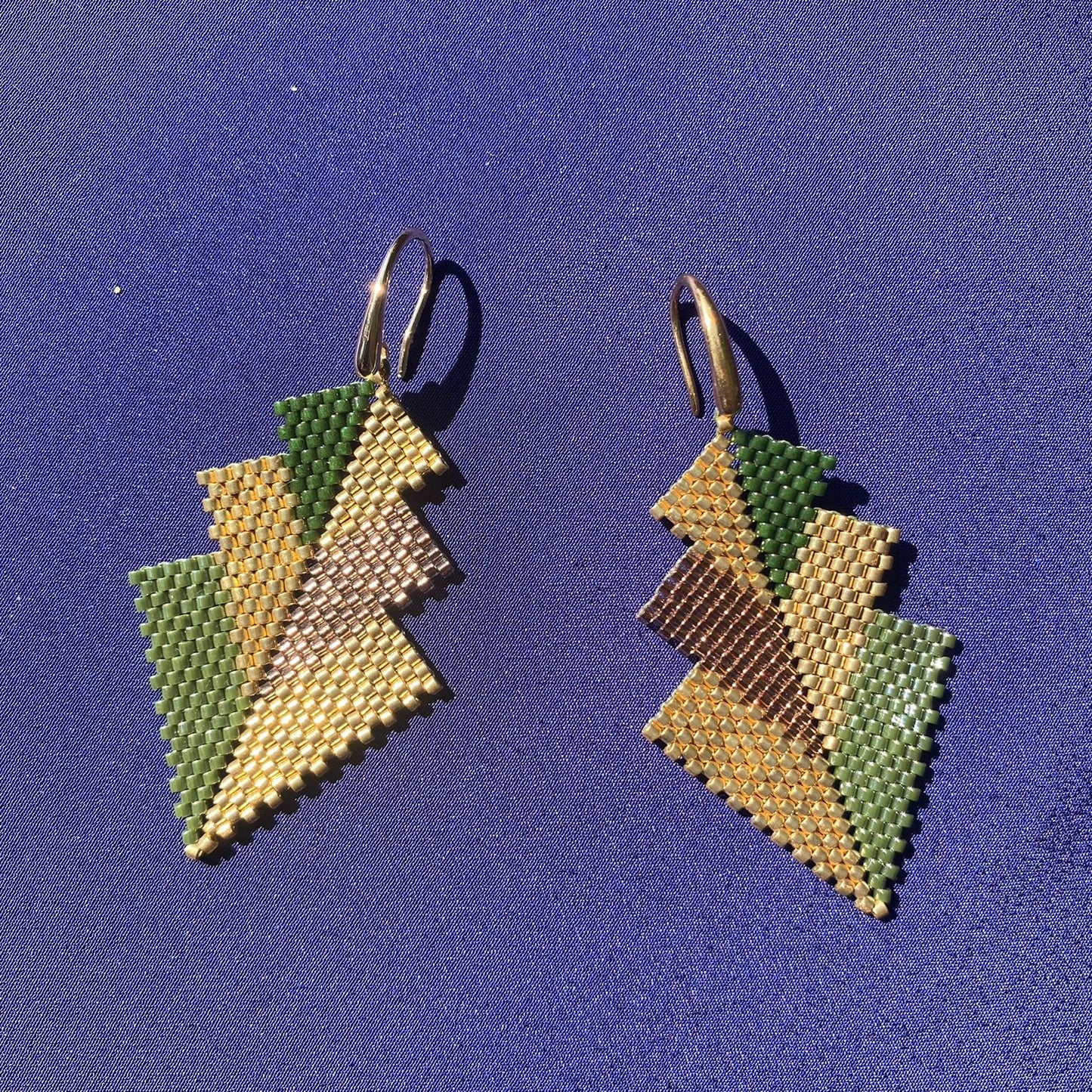 Aretes Mini Rigel Verde, Cobre y Dorado