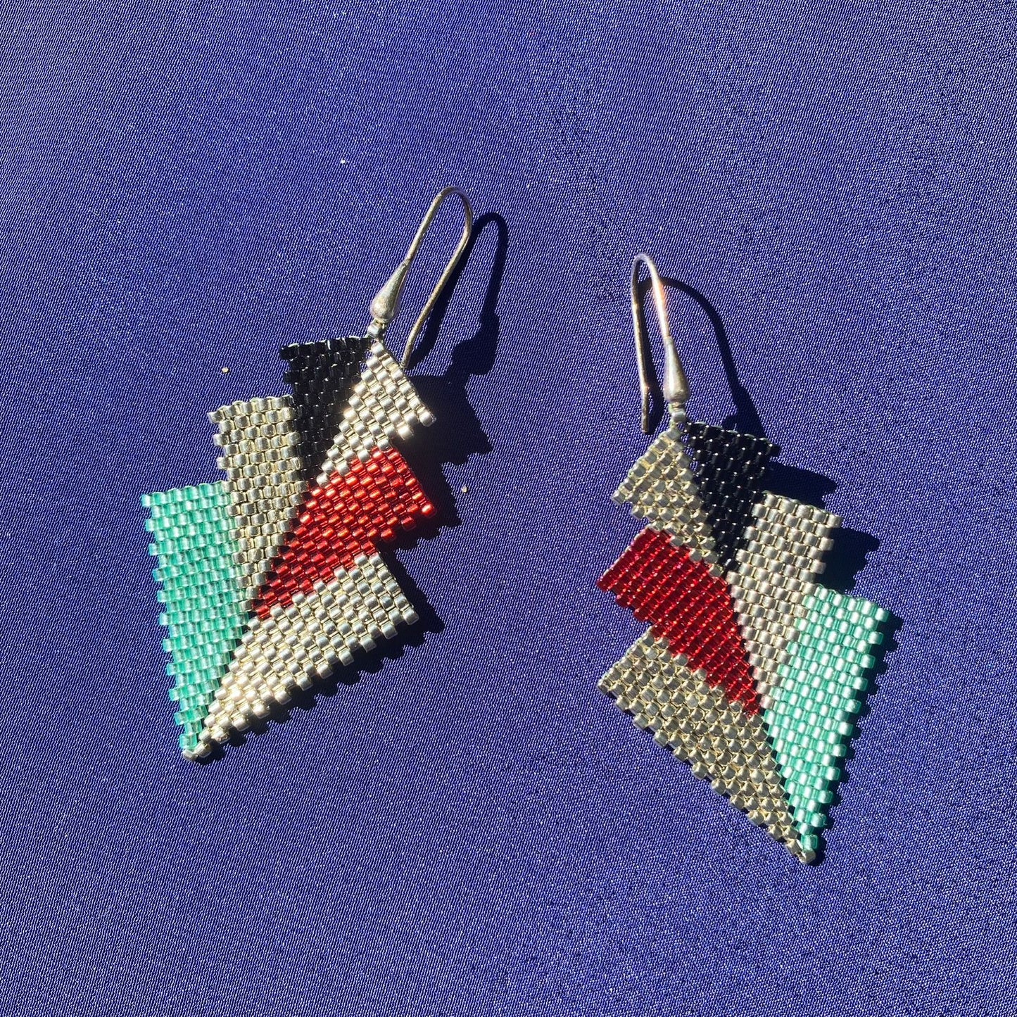 Aretes Mini Rigel Rojo, Verde Agua y Plateado