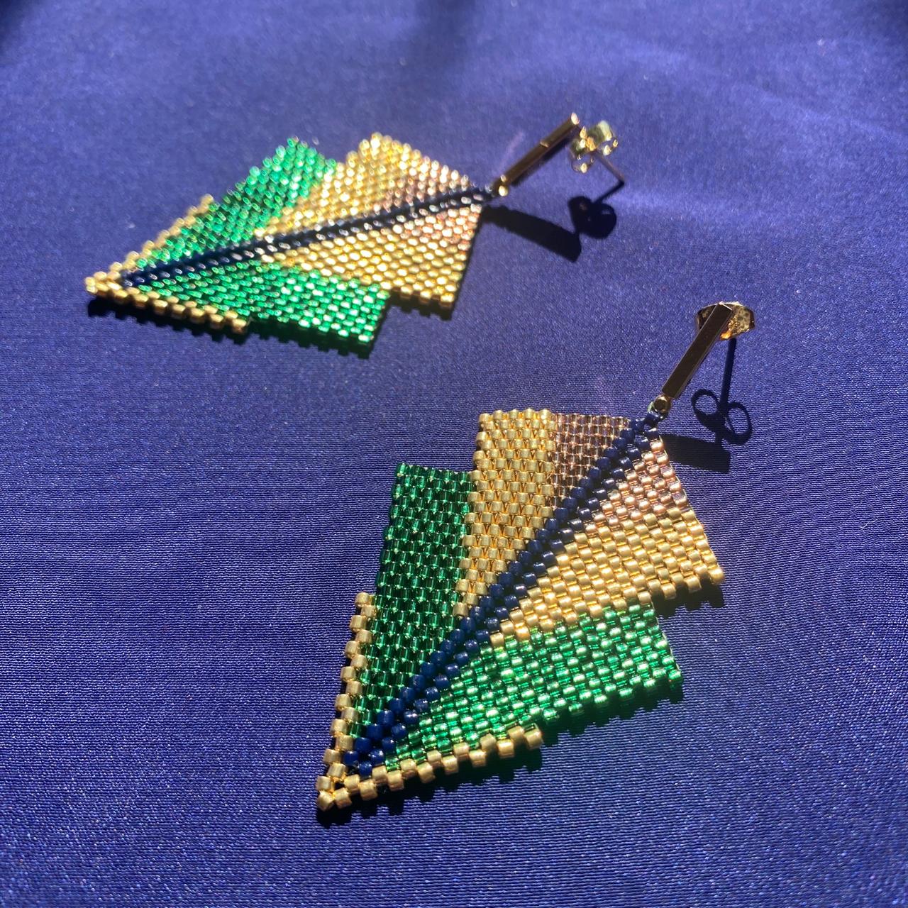 Aretes Centauri Verde Limón, Cobre, Azul Marino, y Dorado