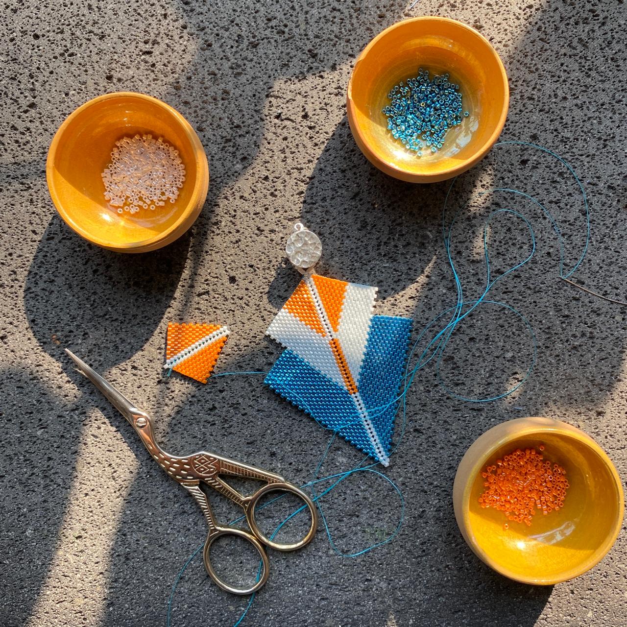 Aretes Sirius Azul Eléctrico