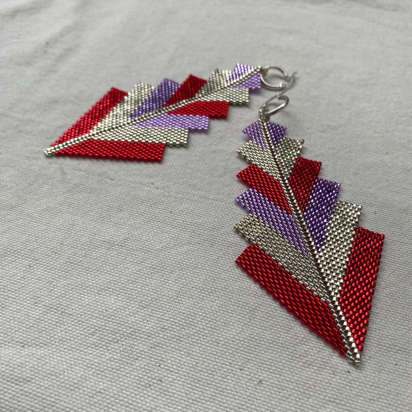 Aretes Prabhas Rojo y Morado