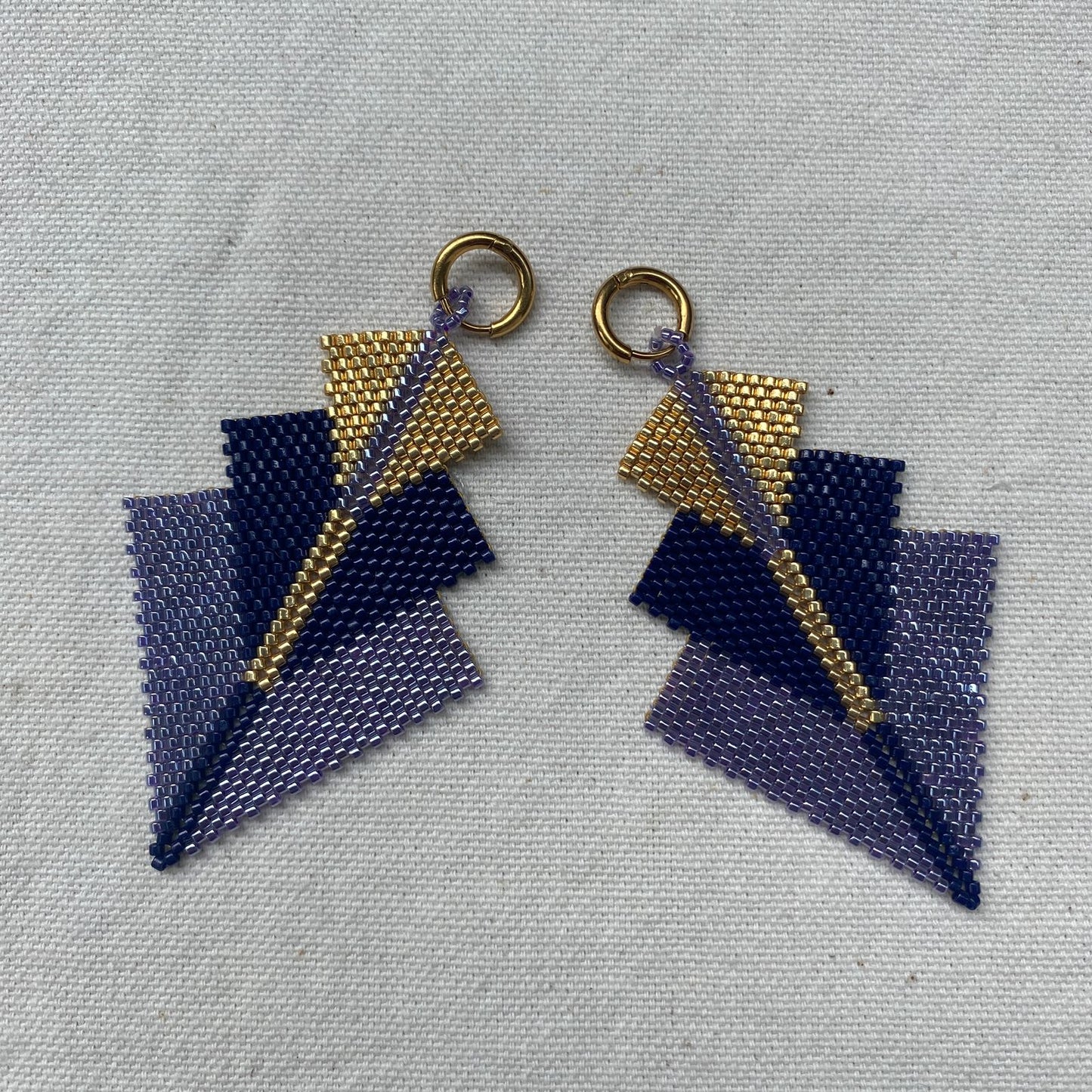 Aretes Danika Morado y Azul Marino
