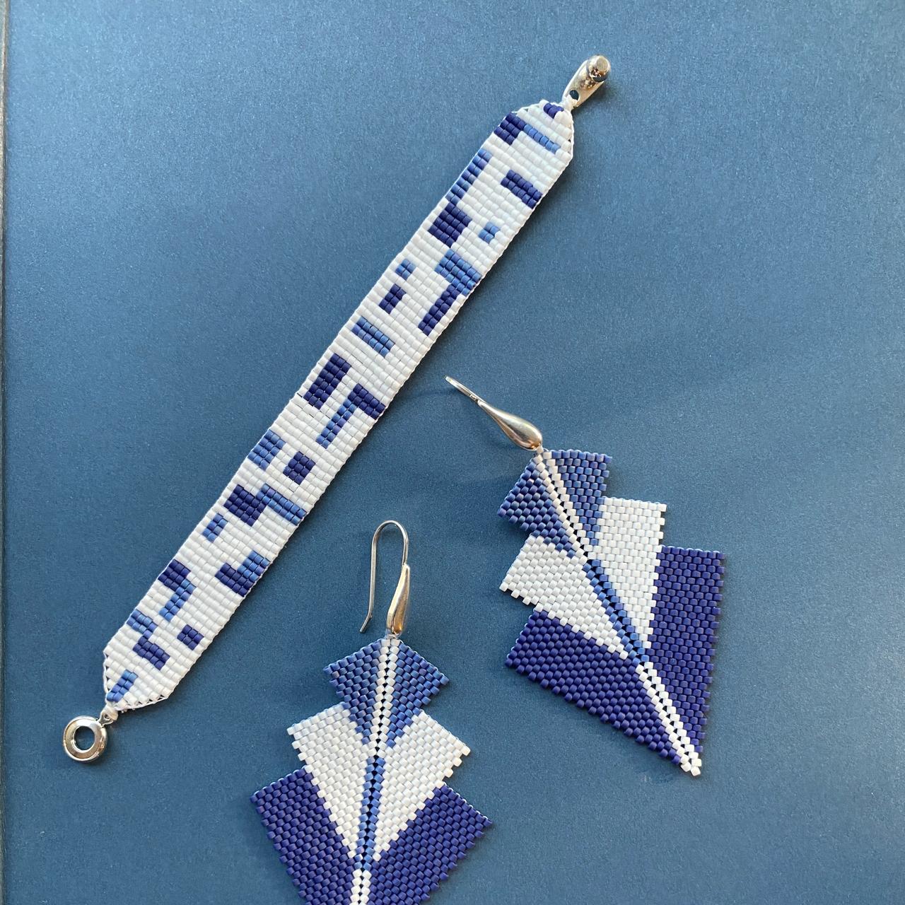 Conjunto Aretes Danika y Pulsera Azul y Blanco