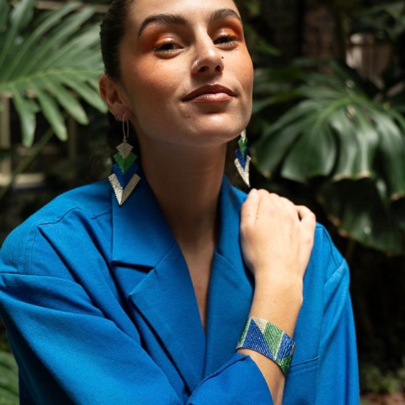 Conjunto Aretes Rigel y Pulsera Verde Limón, Azul y Plateado