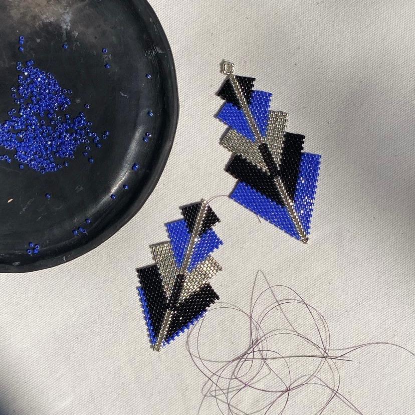 Aretes Capella Morado